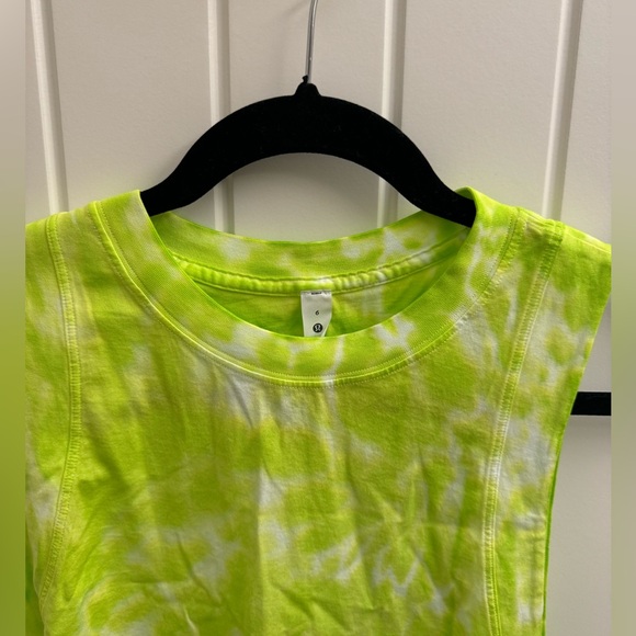 Lululemon All Yours Cropped Cotton Tank Top
Marmoleado Tie Dye Eccentric Lime - Picture 5 of 6